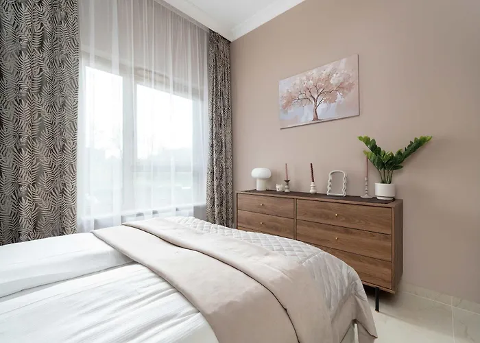 Διαμέρισμα Exclusive In With 2 Parking Spaces, Desk And Air Conditioned Living By Renters Prestige