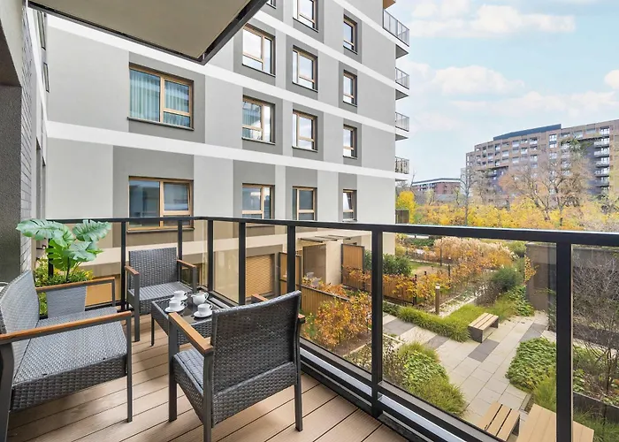 Exclusive In With 2 Parking Spaces, Desk And Air Conditioned Living By Renters Prestige Διαμέρισμα Βρότσλαβ